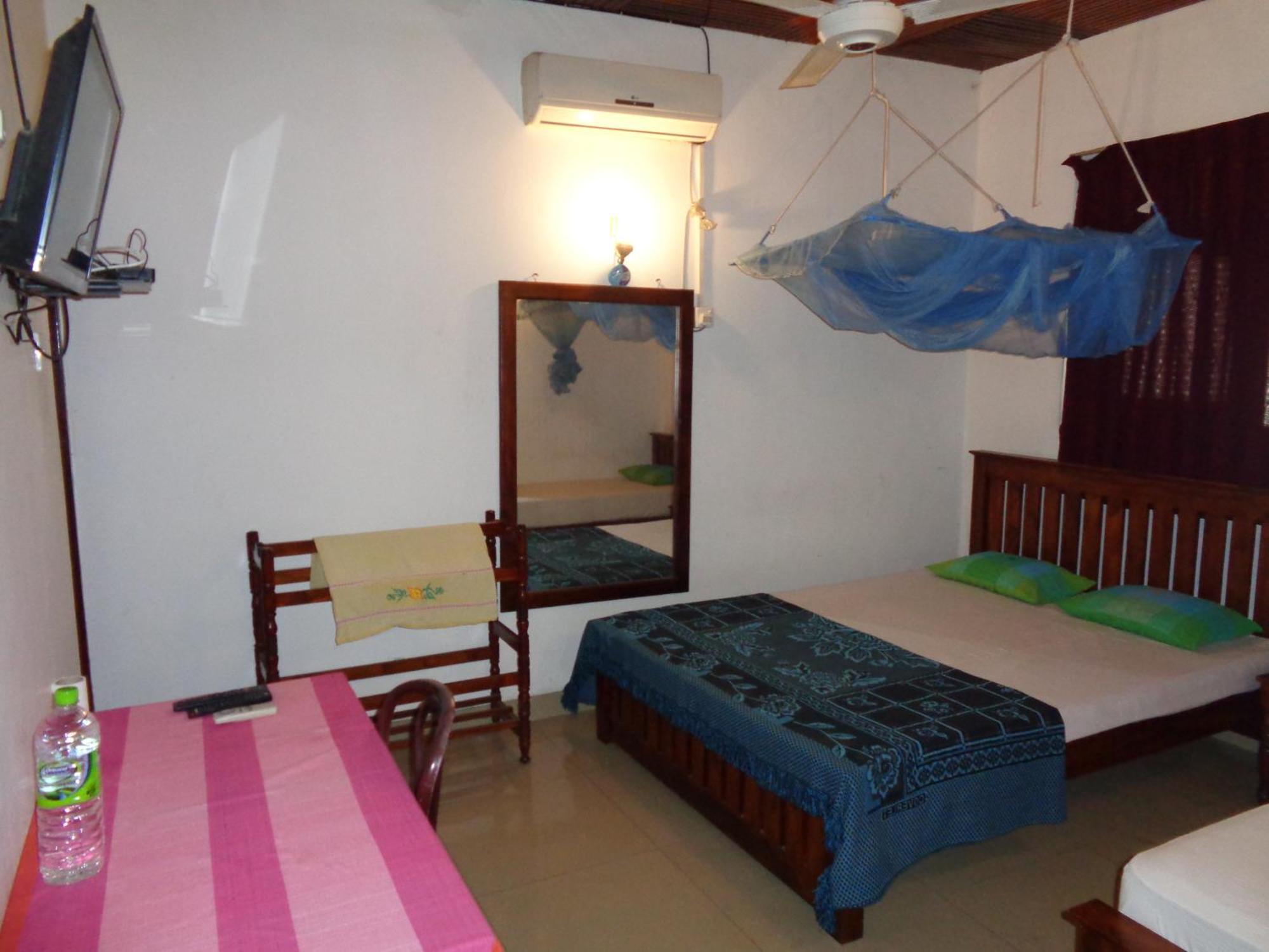 Saranga Holiday Inn Wellawaya Kamer foto